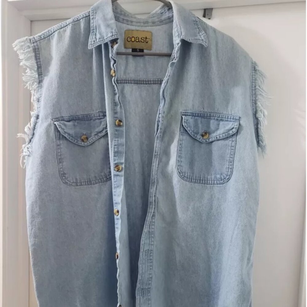 Women's Denim Vest Size Small Loose Fit Fringe